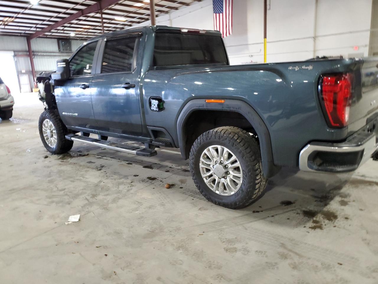 Image 2 of 2020 GMC SIERRA K2500 HEAVY DUTY 2020 with VIN 1GT49LEYXLF177311