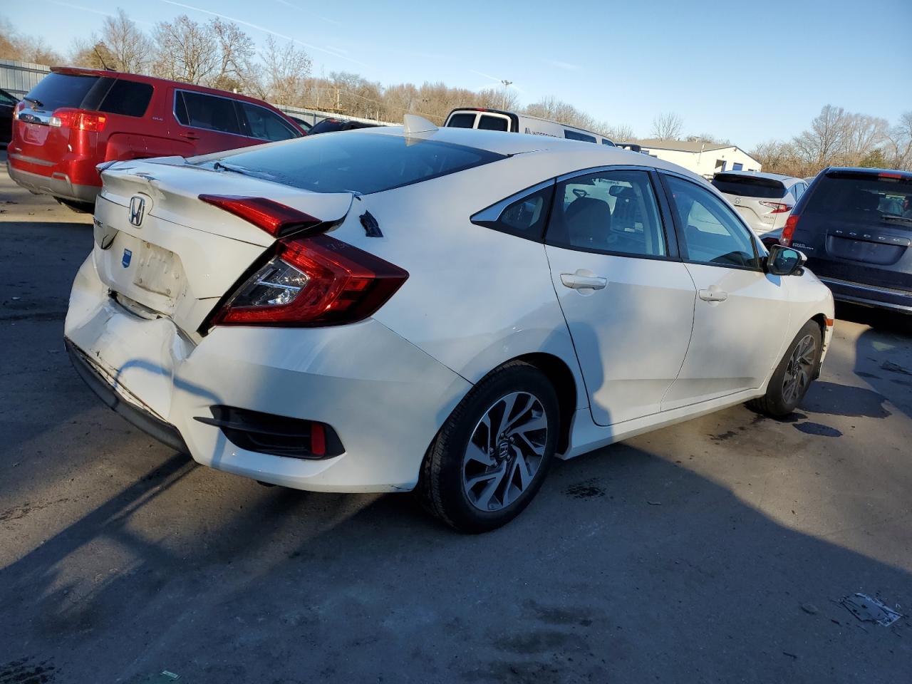Изображение 3 2017 HONDA CIVIC EX 2017 с VIN 2HGFC2F70HH564144