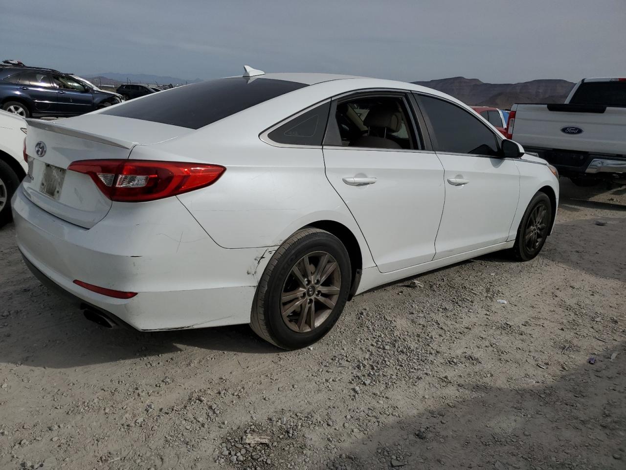 Image 3 of 2015 HYUNDAI SONATA SE 2015 with VIN 5NPE24AF9FH244719