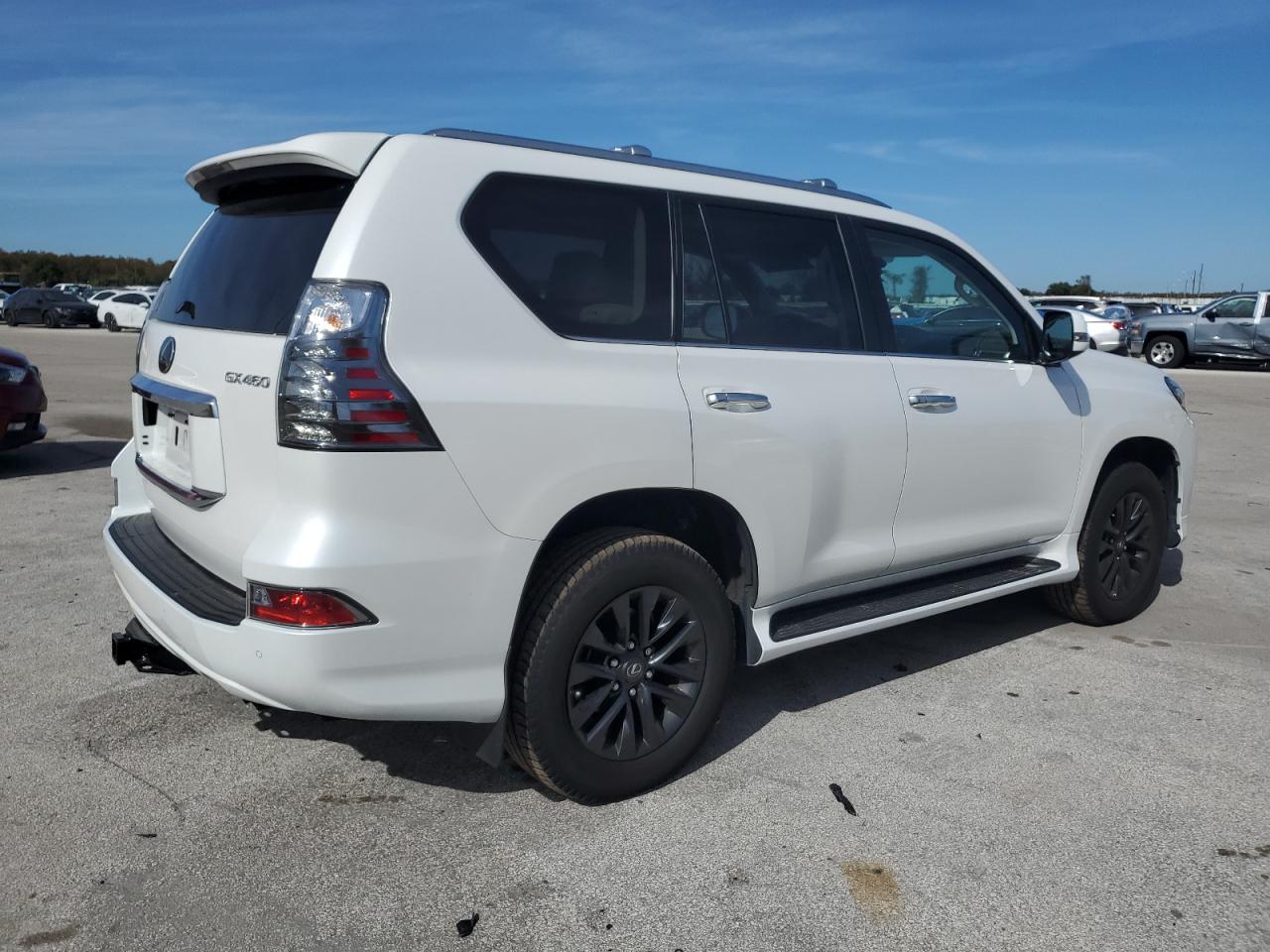 Image 3 of 2021 LEXUS GX 460 PREMIUM 2021 with VIN JTJAM7BX3M5304330