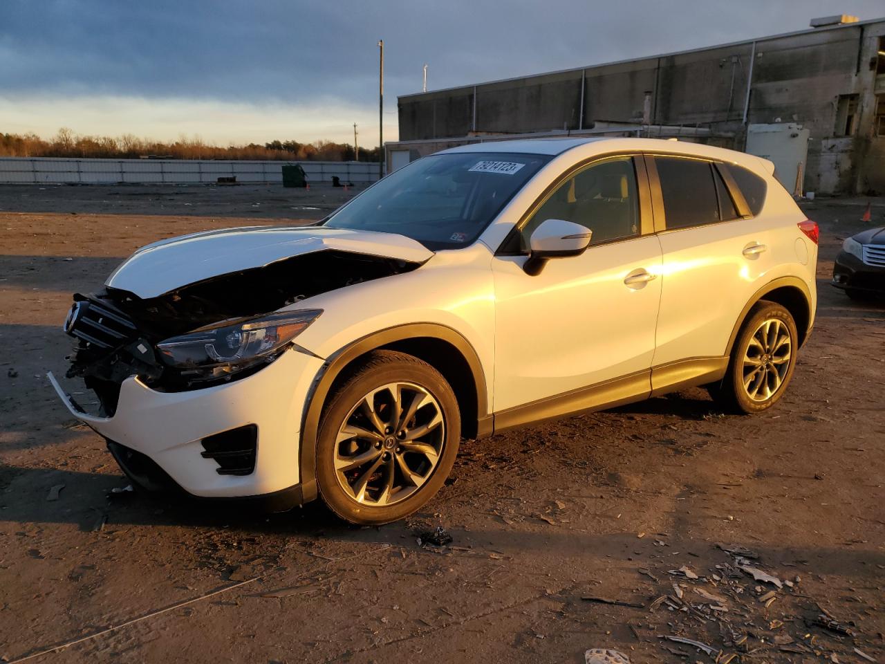 Obraz 1 z 2016 MAZDA CX-5 GT 2016 z VIN JM3KE4DYXG0717458