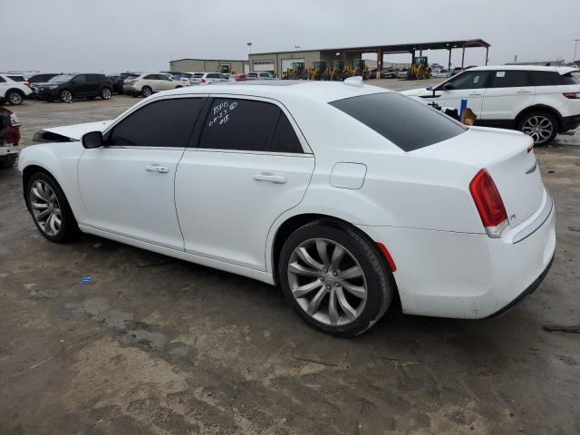 Obraz 2 z 2018 CHRYSLER 300 TOURING 2018 z VIN 2C3CCAAGXJH191272