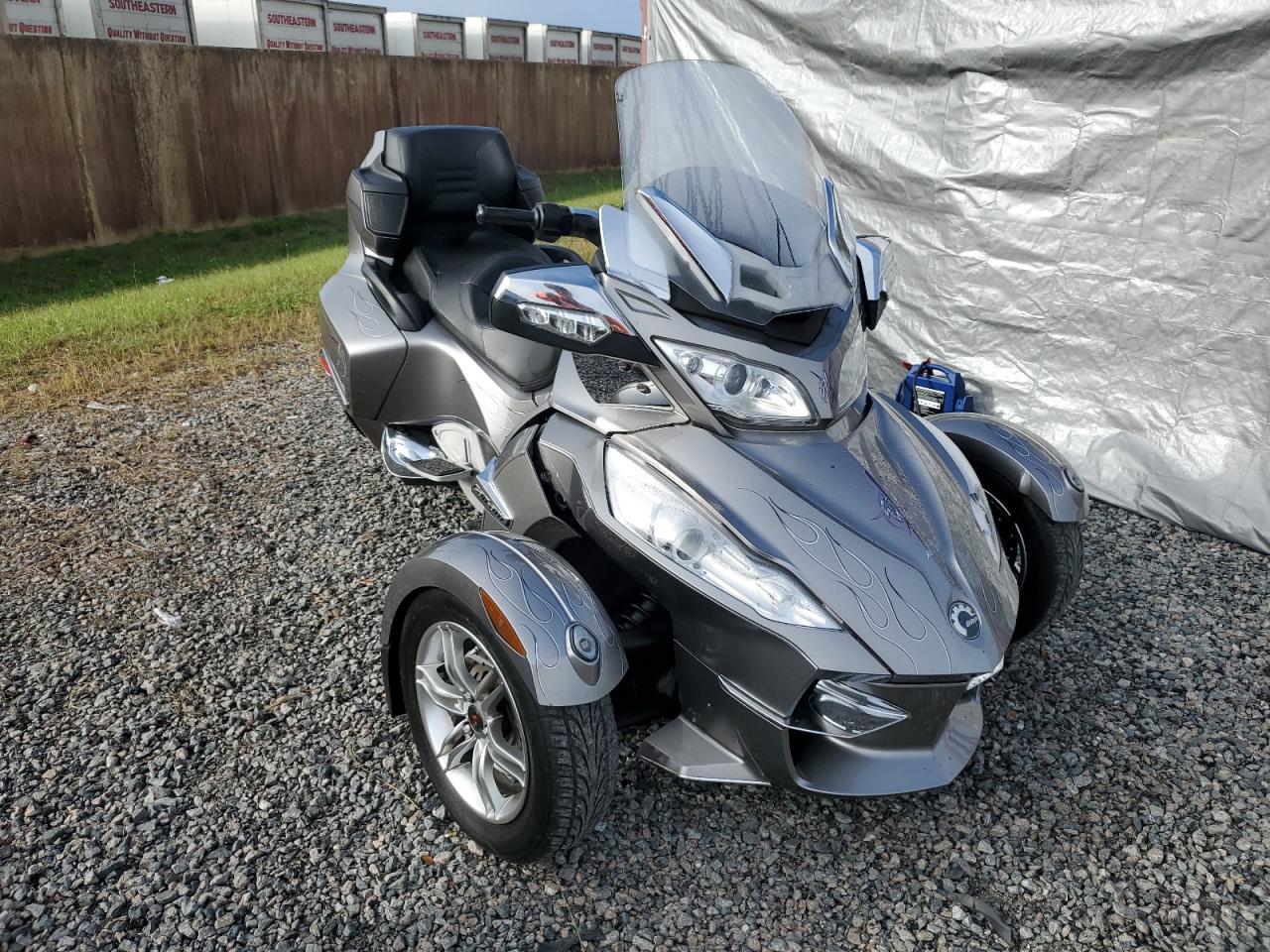 Obraz 1 z 2011 CAN-AM SPYDER ROADSTER RTS 2011 z VIN 2BXJBWC18BV002018