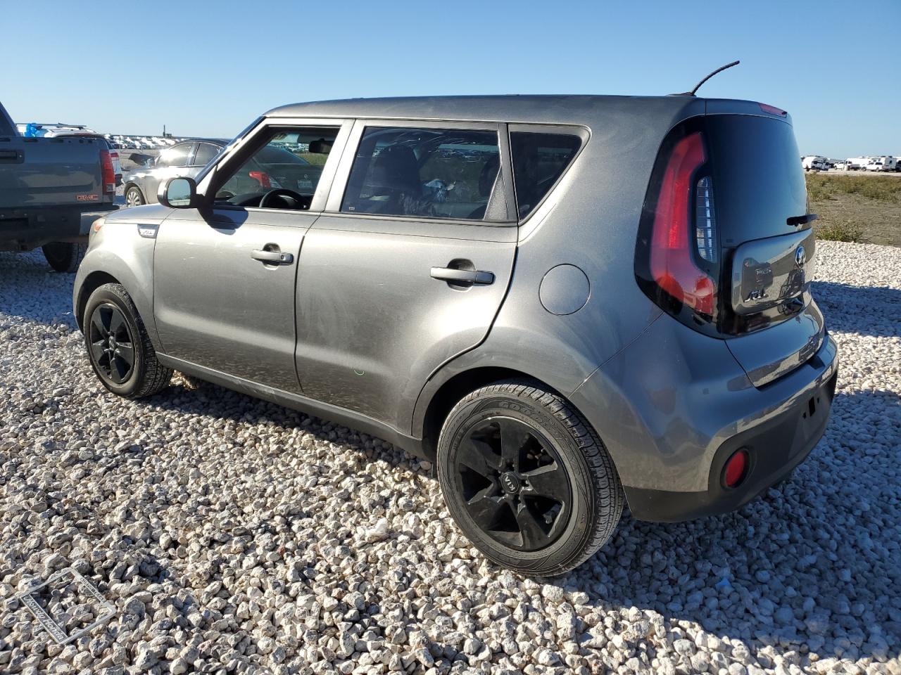 Obraz 2 z 2019 KIA SOUL  2019 z VIN KNDJN2A2XK7655875