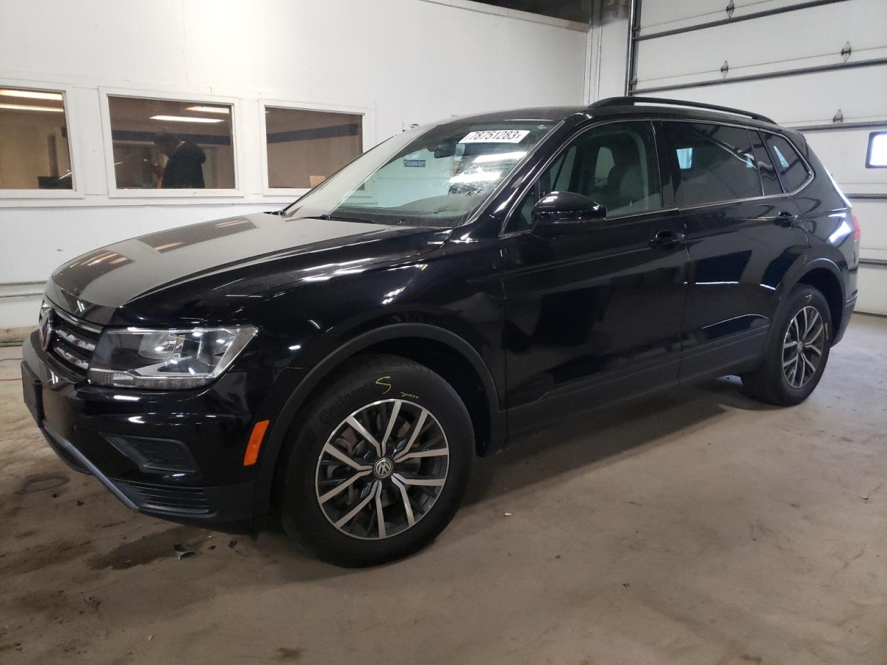 Image 1 of 2019 VOLKSWAGEN TIGUAN SE 2019 with VIN 3VV2B7AX5KM072451