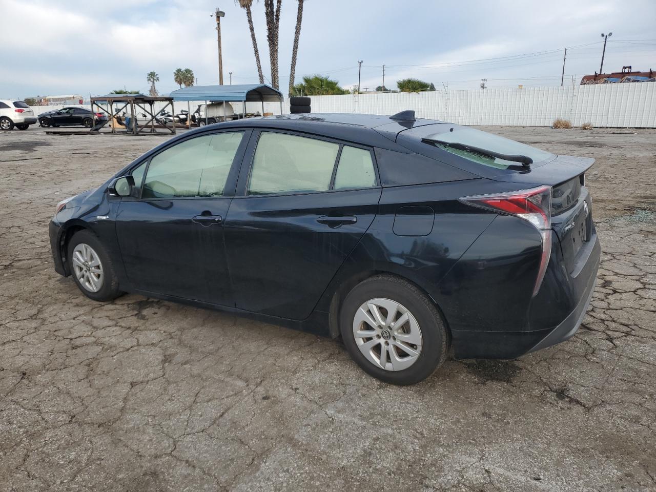 Изображение 2 2017 TOYOTA PRIUS  2017 с VIN JTDKBRFU7H3024775