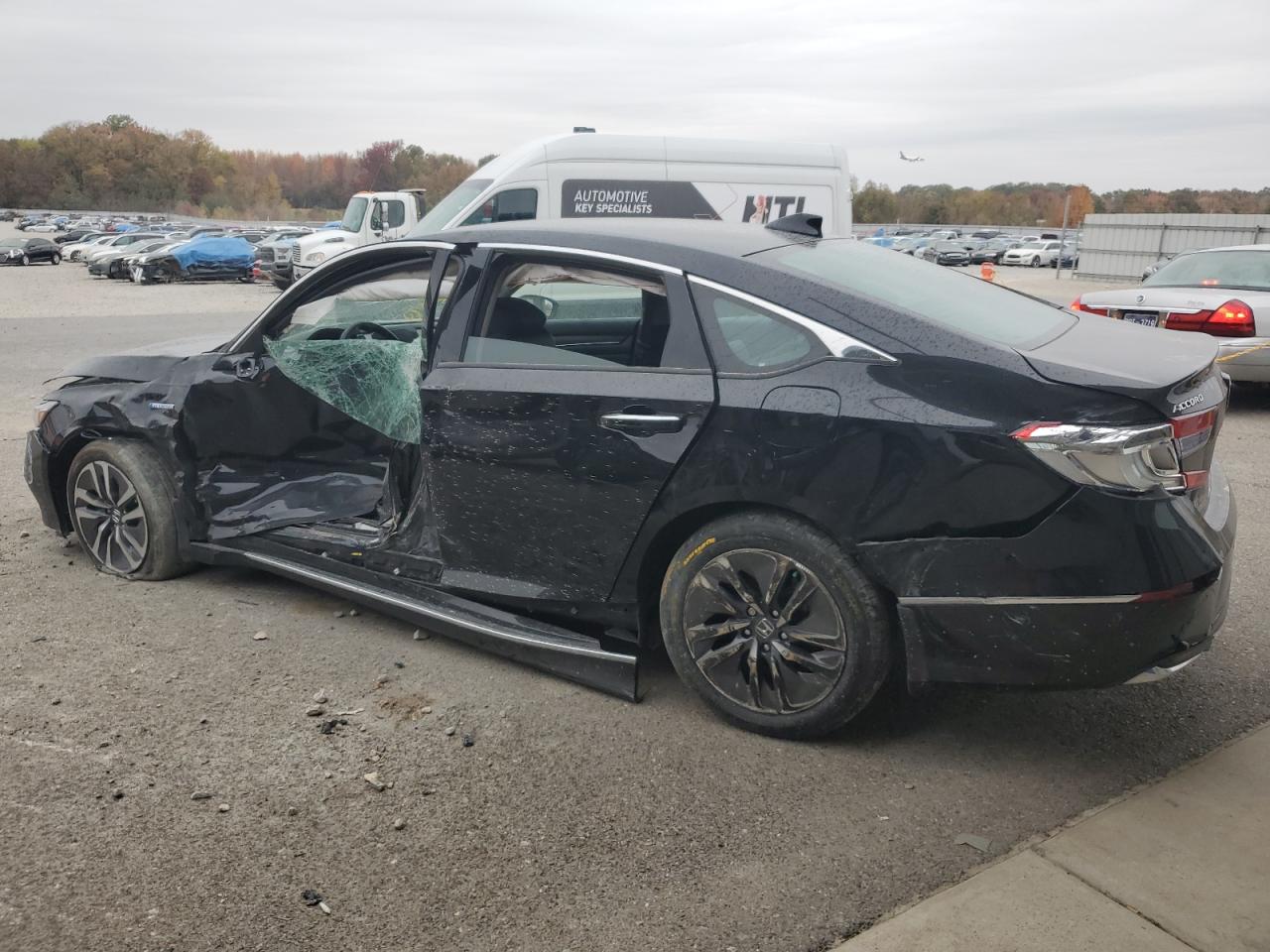 Obraz 2 z 2020 HONDA ACCORD TOURING HYBRID 2020 z VIN 1HGCV3F96LA000378