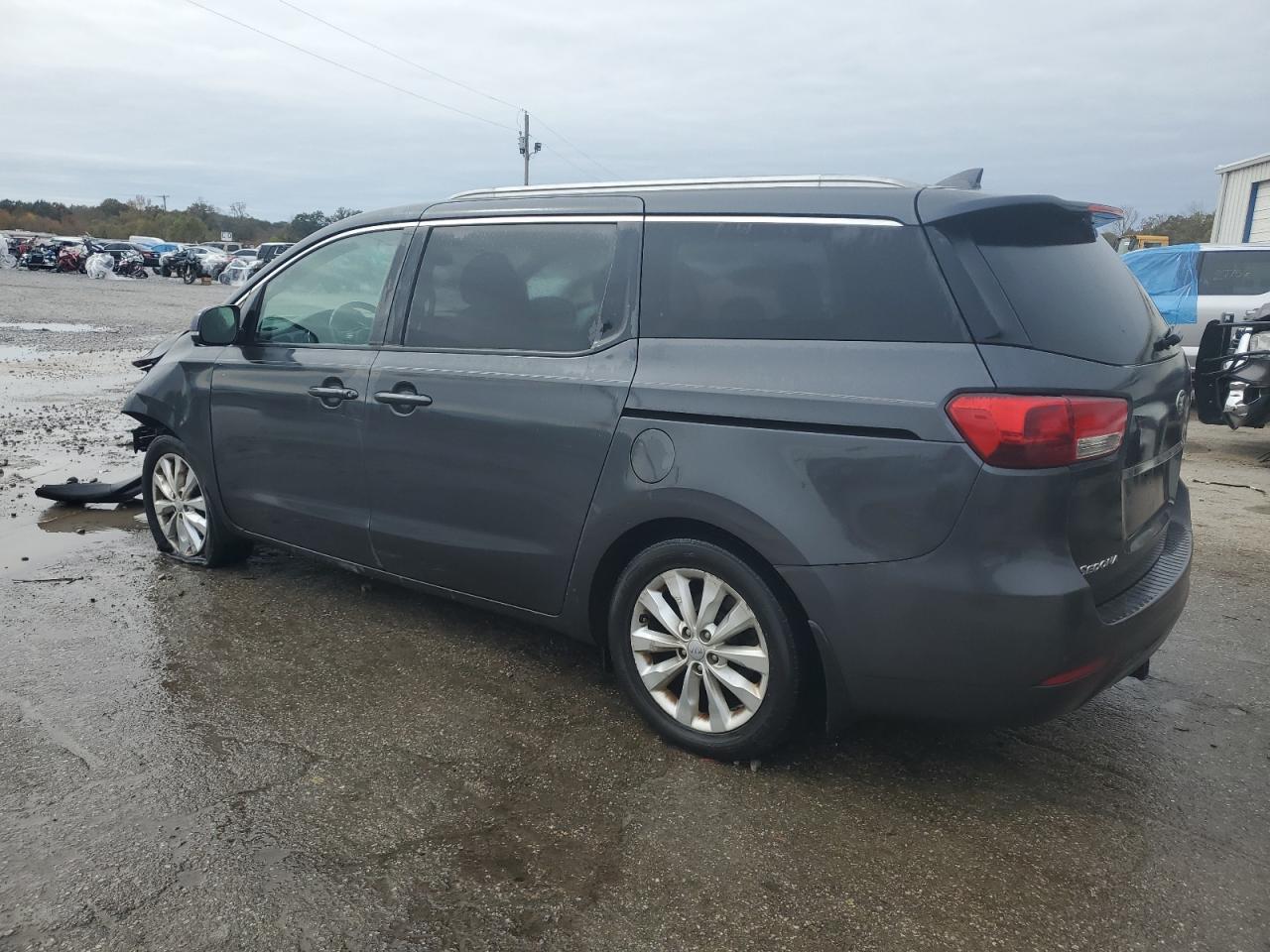 Image 2 of 2016 KIA SEDONA EX 2016 with VIN KNDMC5C10G6116512