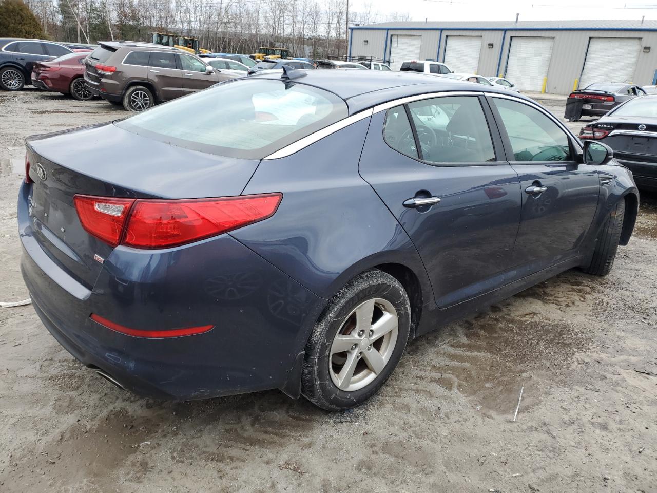 Image 3 of 2015 KIA OPTIMA LX 2015 with VIN 5XXGM4A71FG482281