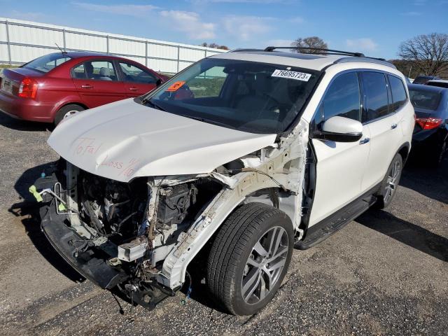 Obraz 1 z 2018 HONDA PILOT TOURING 2018 z VIN 5FNYF6H97JB019977