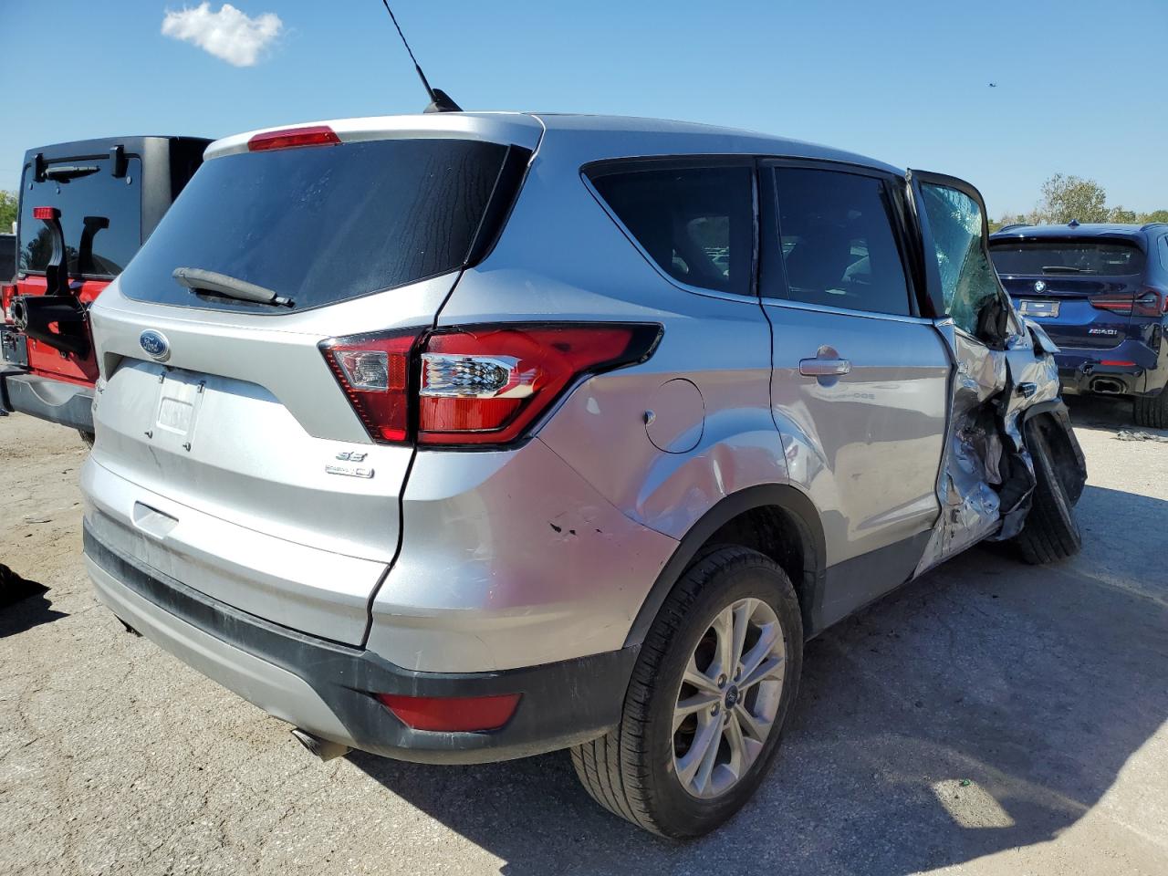 Obraz 3 z 2019 FORD ESCAPE SE 2019 z VIN 1FMCU9GD1KUA34888
