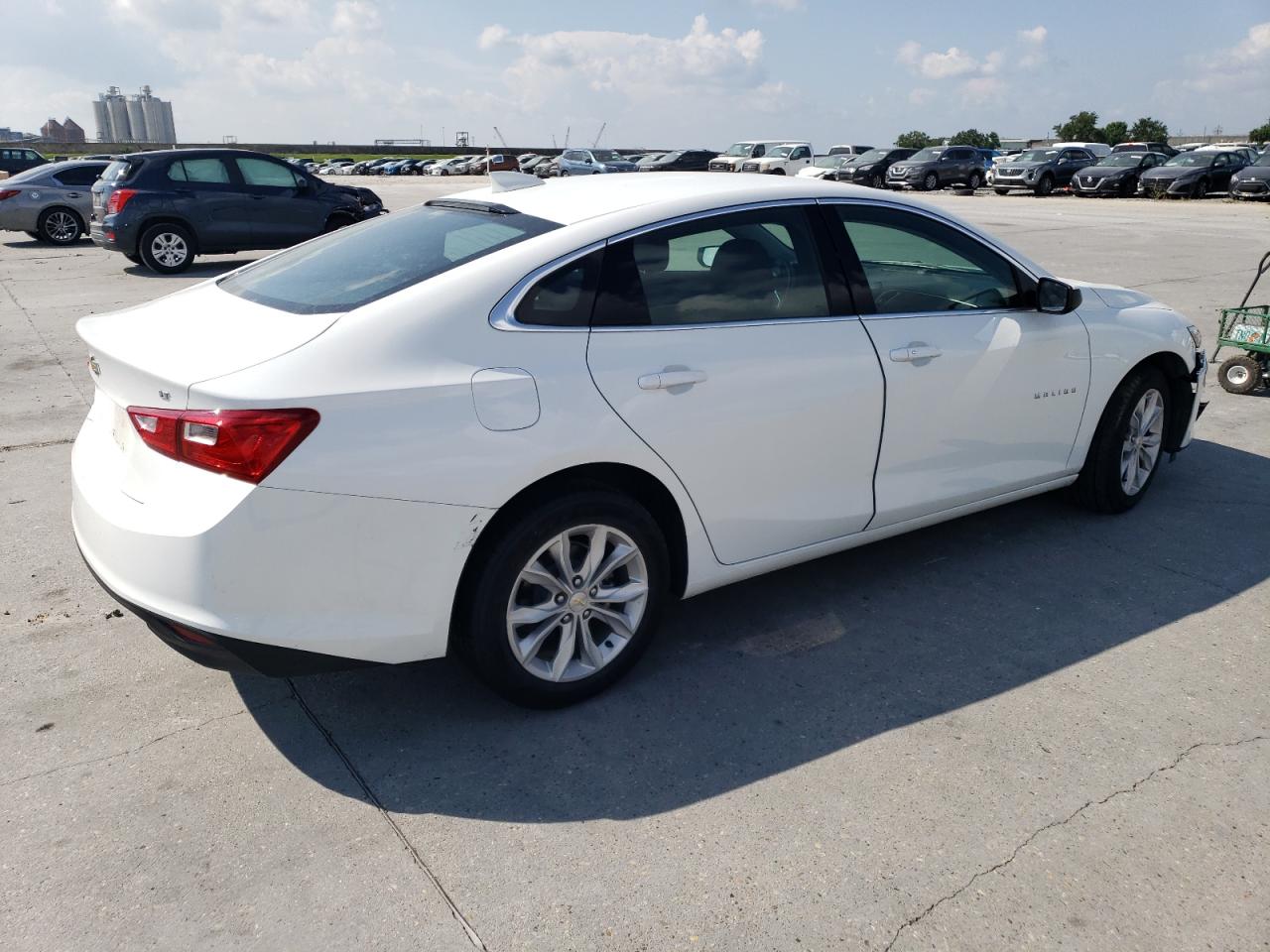 Image 3 of 2023 CHEVROLET MALIBU LT 2023 with VIN 1G1ZD5ST5PF129867