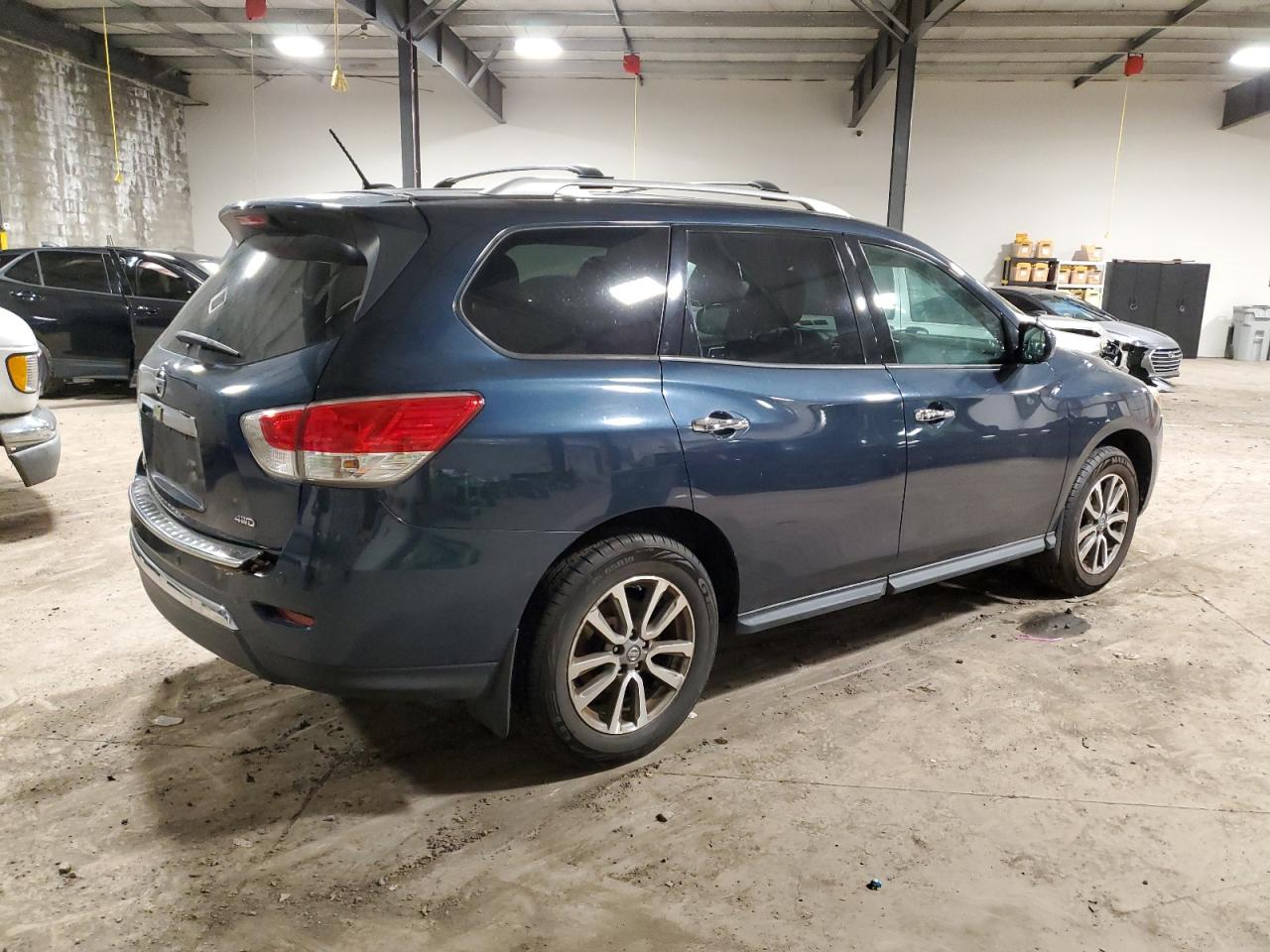 Image 3 of 2013 NISSAN PATHFINDER S 2013 with VIN 5N1AR2MM6DC649160