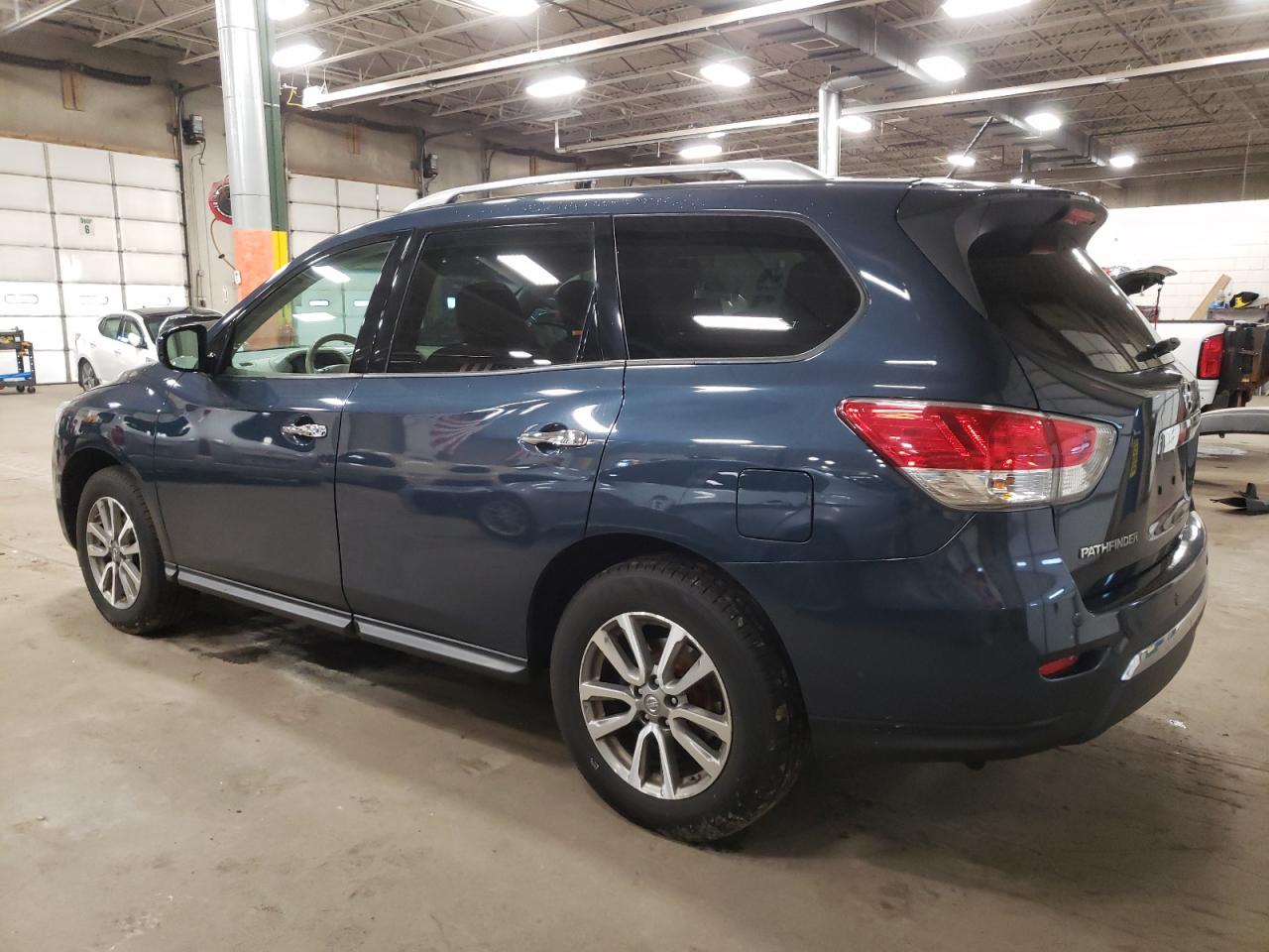 Image 2 of 2013 NISSAN PATHFINDER S 2013 with VIN 5N1AR2MM7DC601280