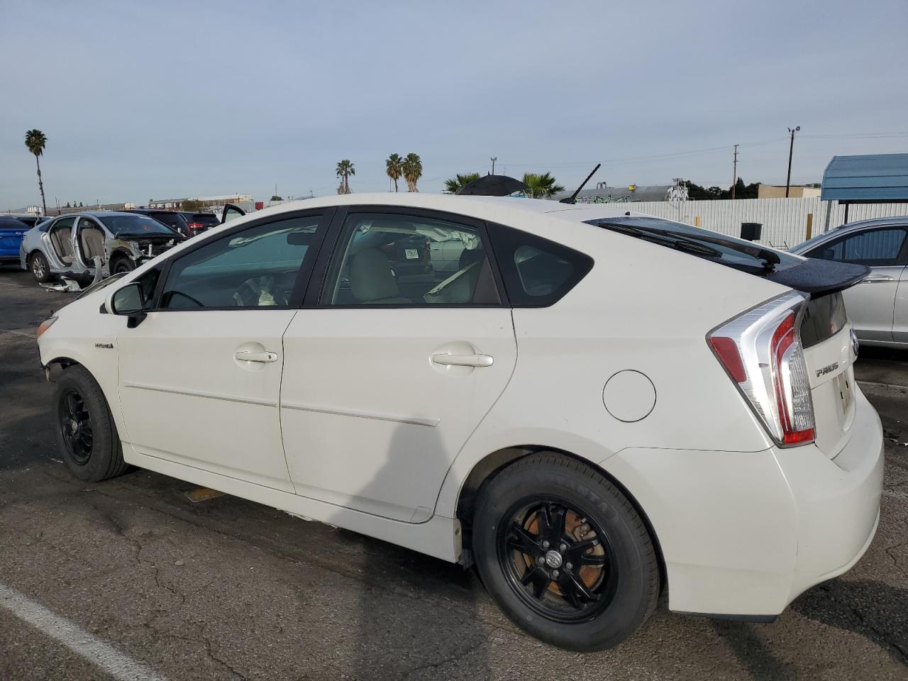Image 2 of 2013 TOYOTA PRIUS  2013 with VIN JTDKN3DU8D5593141