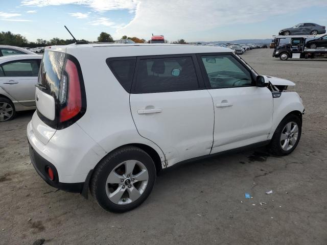 Obraz 3 z 2017 KIA SOUL  2017 z VIN KNDJN2A27H7421511