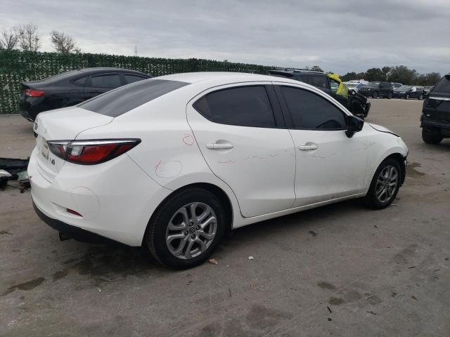 Obraz 3 z 2018 TOYOTA YARIS IA  2018 z VIN 3MYDLBYV5JY317513