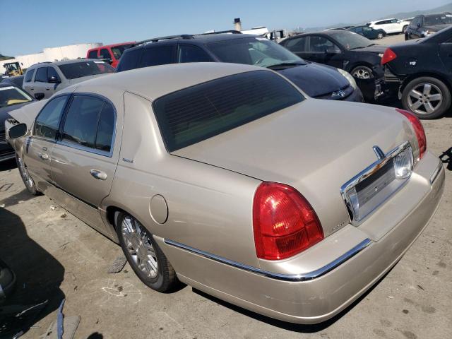 Obraz 2 z 2007 LINCOLN TOWN CAR SIGNATURE LONG WHEELBASE 2007 z VIN 1LNHM85W67Y613749
