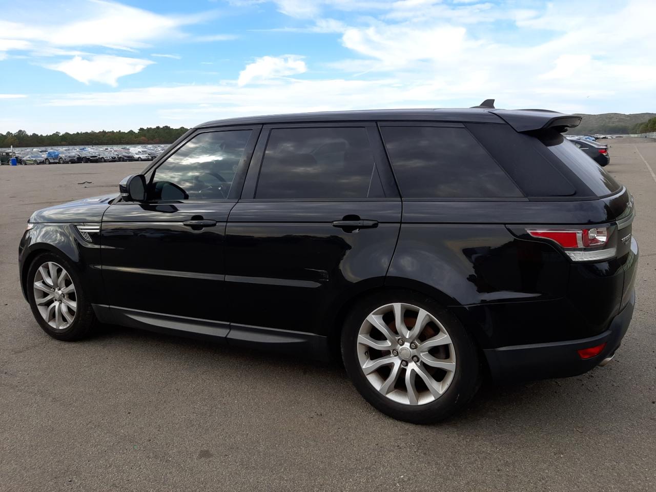 Image 2 of 2016 LAND ROVER RANGE ROVER SPORT HSE 2016 with VIN SALWR2VF7GA546946