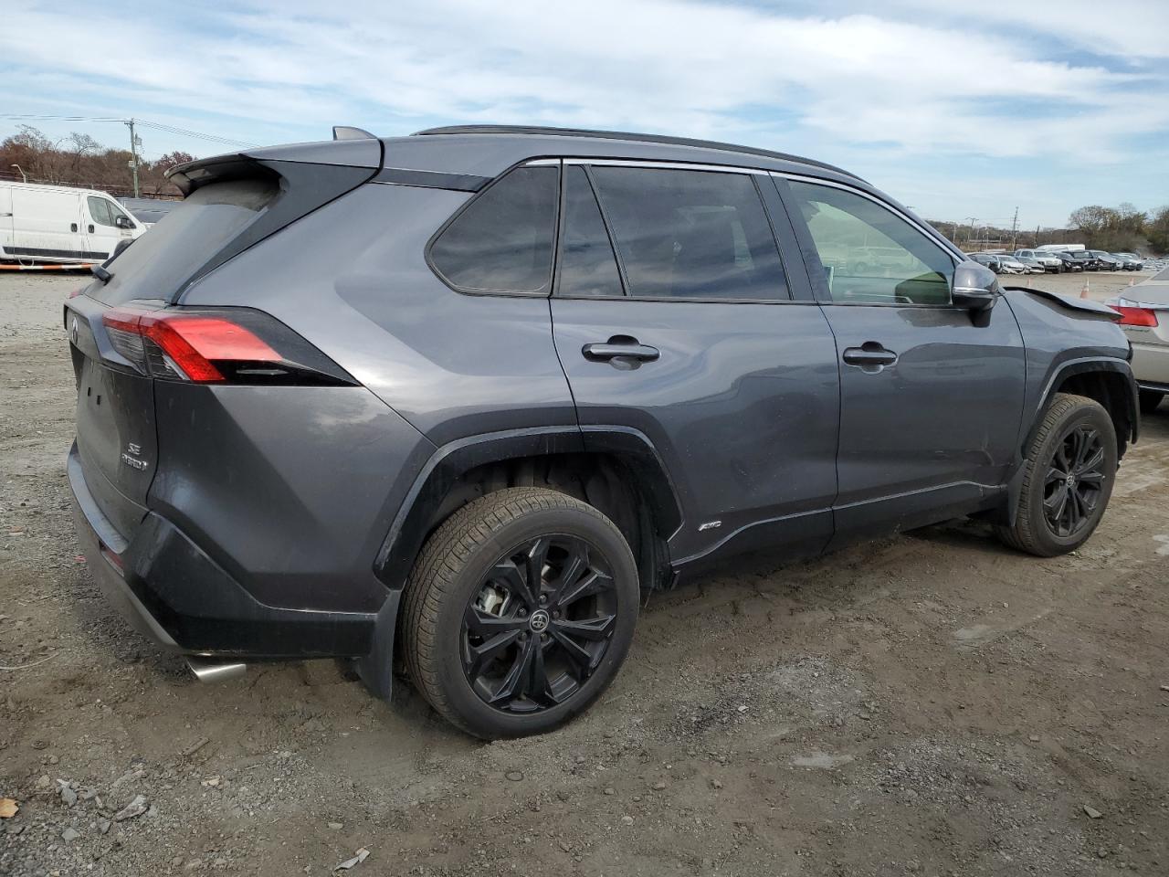Изображение 3 2022 TOYOTA RAV4 SE 2022 с VIN JTM16RFV1ND065319