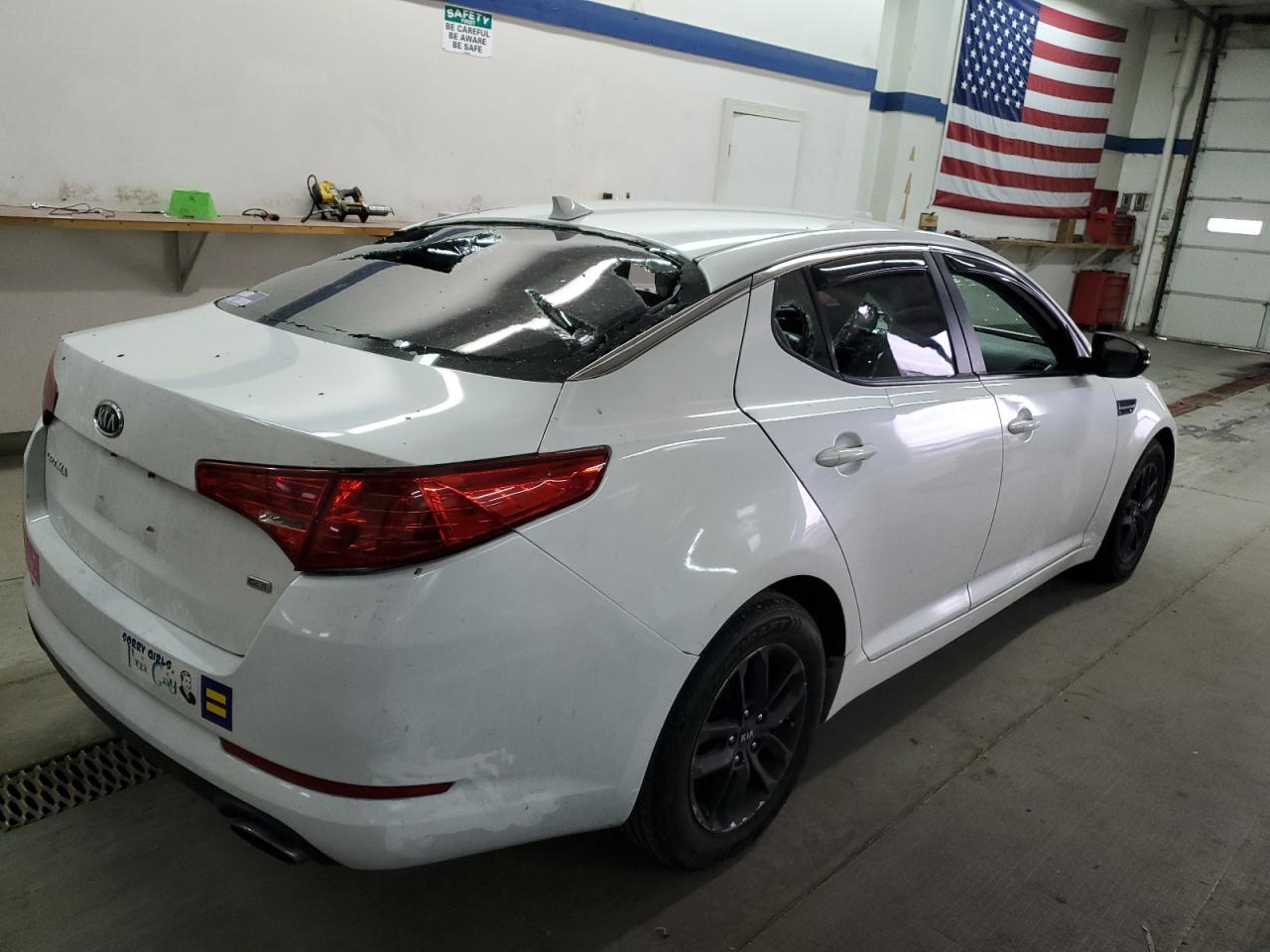 Image 3 of 2011 KIA OPTIMA LX 2011 with VIN KNAGM4A75B5128484