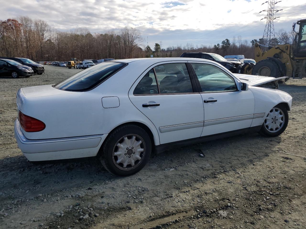 Изображение 3 1997 MERCEDES-BENZ E 320 1997 с VIN WDBJF55F8VA378158