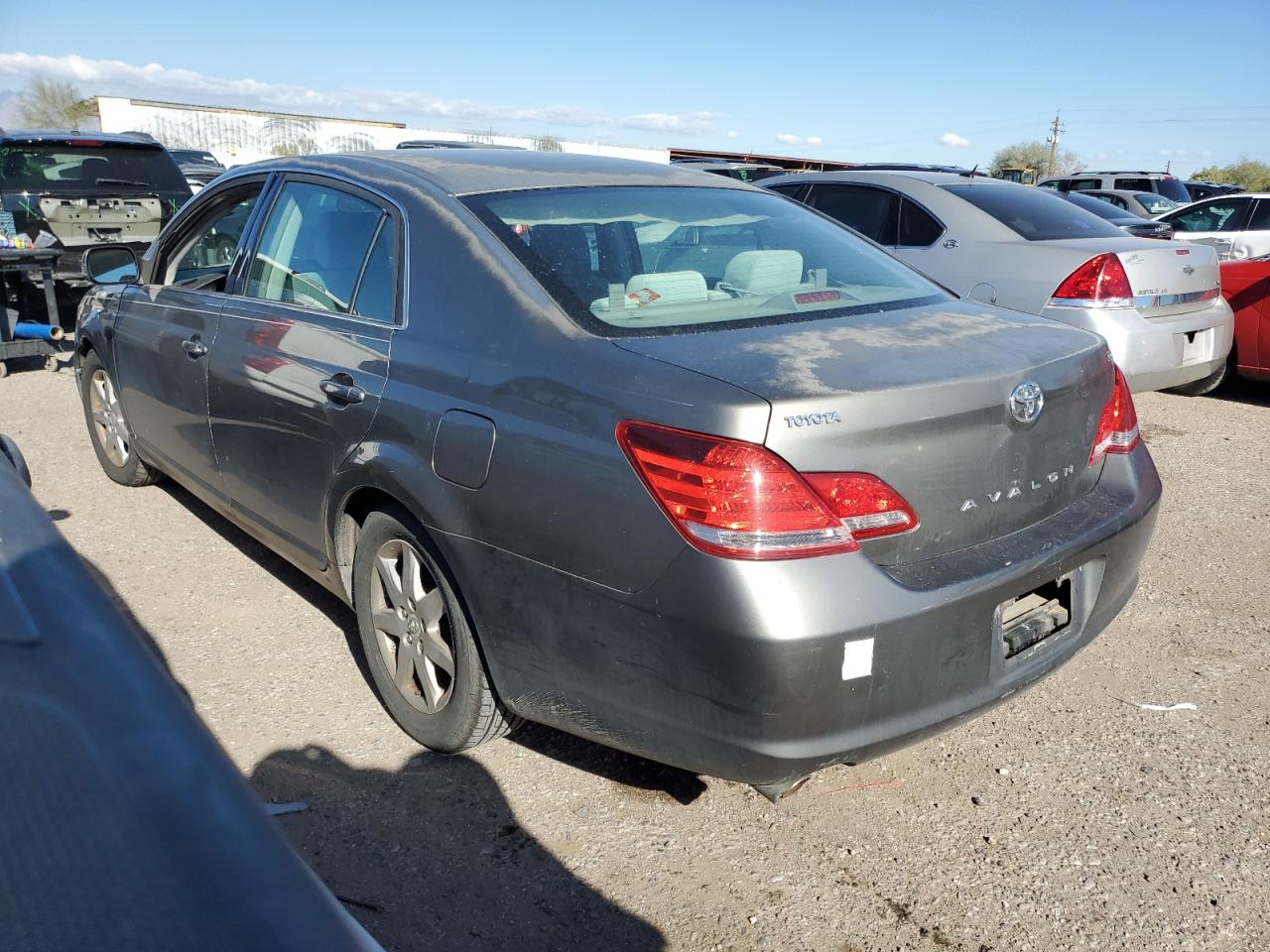 Obraz 2 z 2005 TOYOTA AVALON XL 2005 z VIN 4T1BK36B75U044036