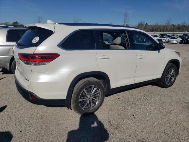 Изображение 3 2019 TOYOTA HIGHLANDER SE 2019 с VIN 5TDJZRFH0KS580281