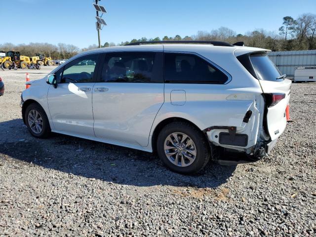 Изображение 2 2022 TOYOTA SIENNA XLE 2022 с VIN 5TDYRKEC1NS080291
