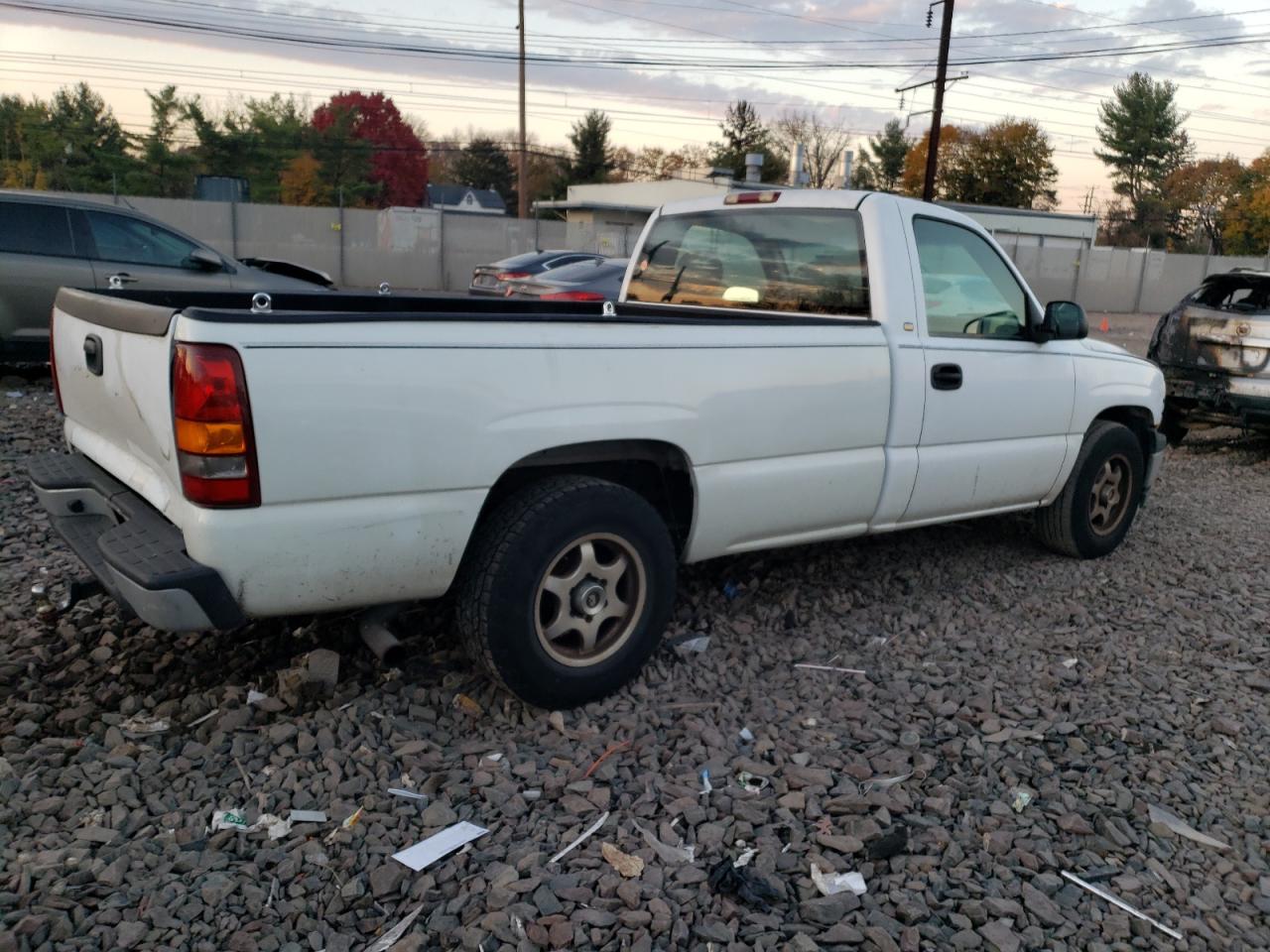 Изображение 3 2000 CHEVROLET SILVERADO C1500 2000 с VIN 1GCEC14V8YE196440