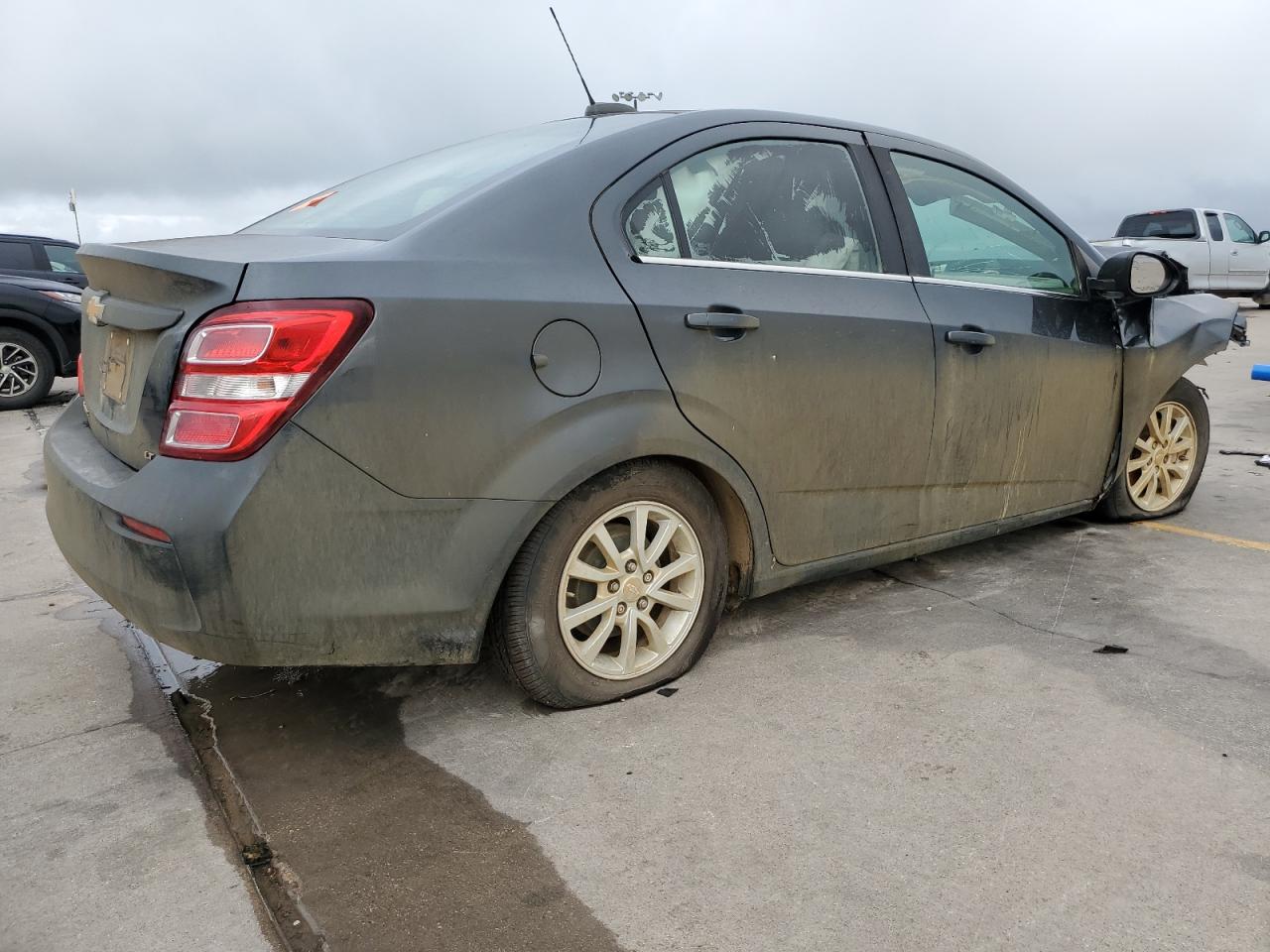 Изображение 3 2017 CHEVROLET SONIC LT 2017 с VIN 1G1JD5SH1H4108603