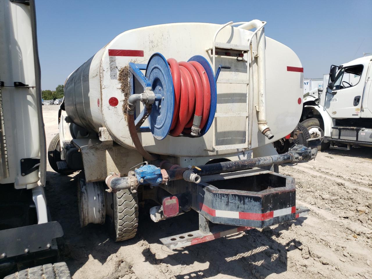 Изображение 3 2018 FORD F750 SUPER DUTY 2018 с VIN 1FDWF7DC8JDF03030