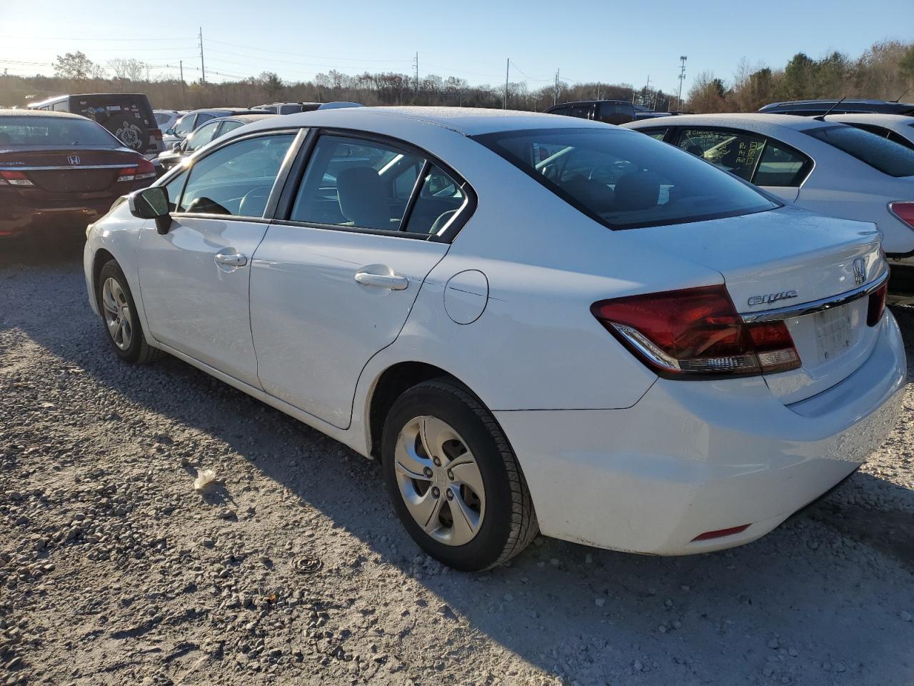 Изображение 2 2015 HONDA CIVIC LX 2015 с VIN 19XFB2F55FE092466
