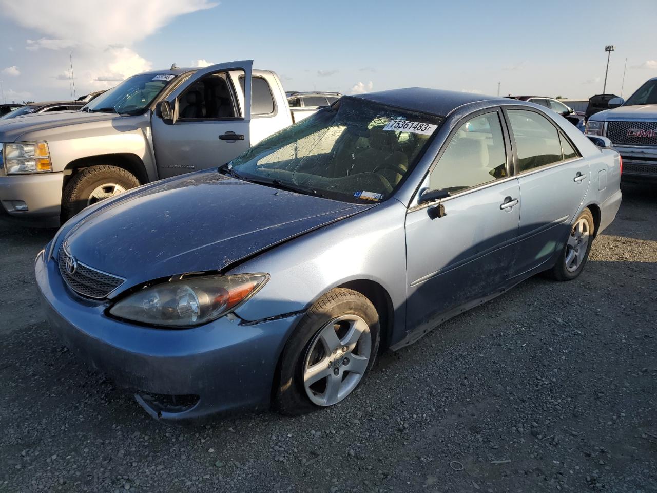 Obraz 1 z 2003 TOYOTA CAMRY LE 2003 z VIN 4T1BF32K63U543157