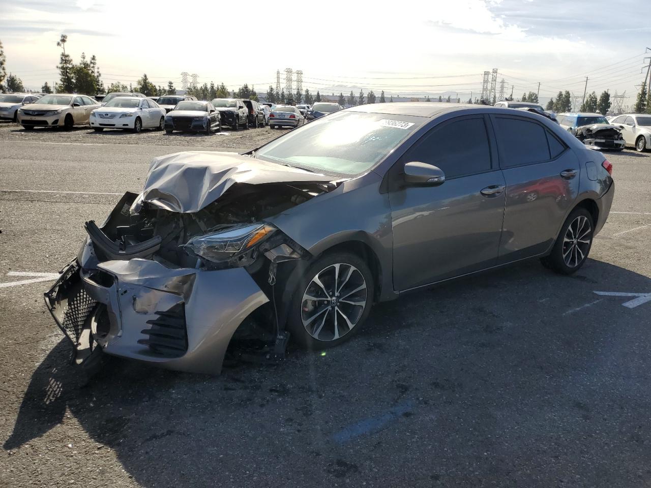 Obraz 1 z 2019 TOYOTA COROLLA L 2019 z VIN 2T1BURHE9KC136394