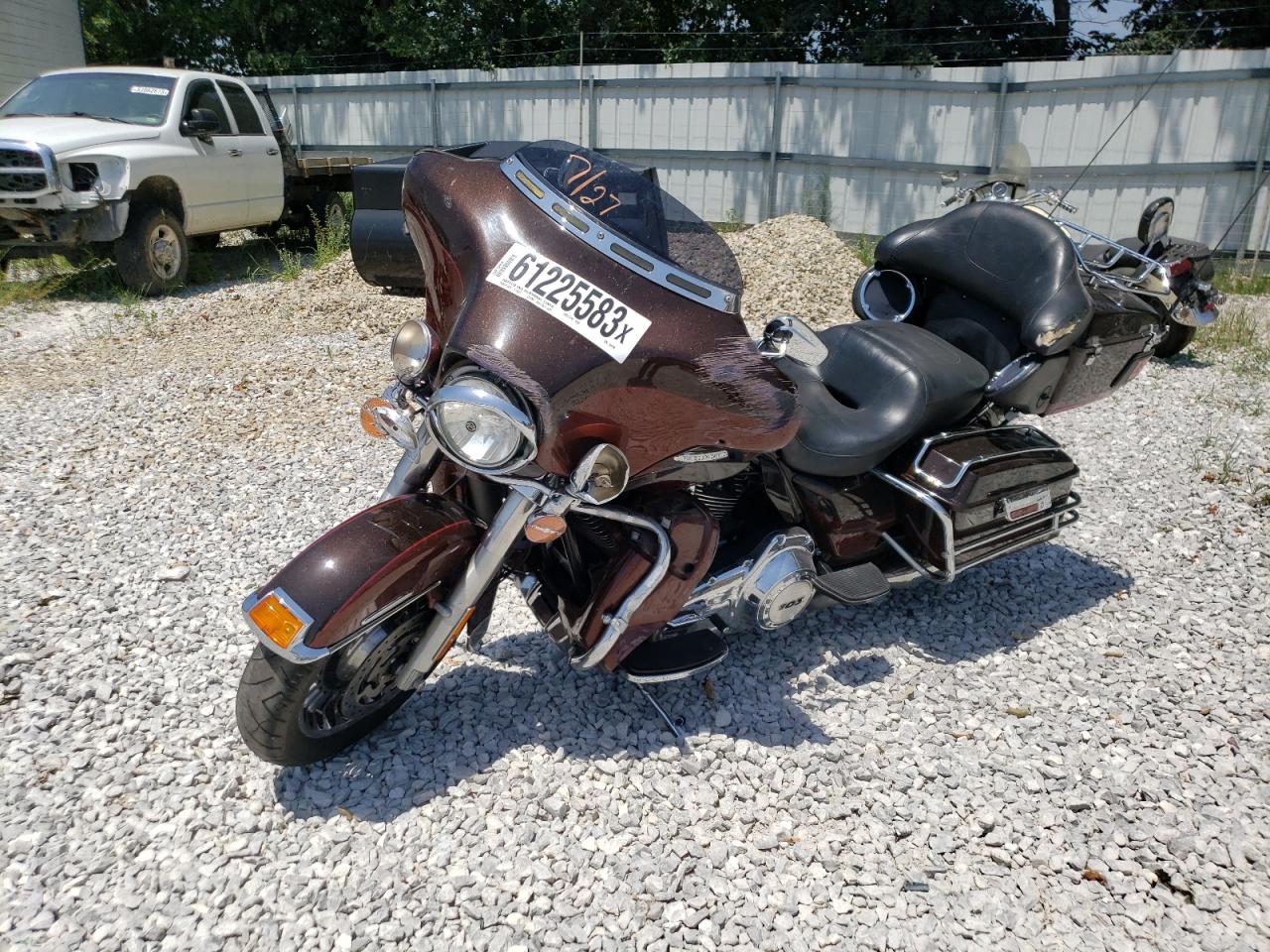 Изображение 2 2011 HARLEY-DAVIDSON FLHTK  2011 с VIN 1HD1KEM11BB664764