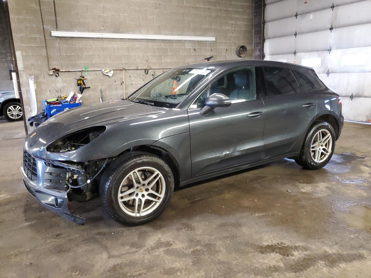 Изображение 2017 PORSCHE MACAN  2017