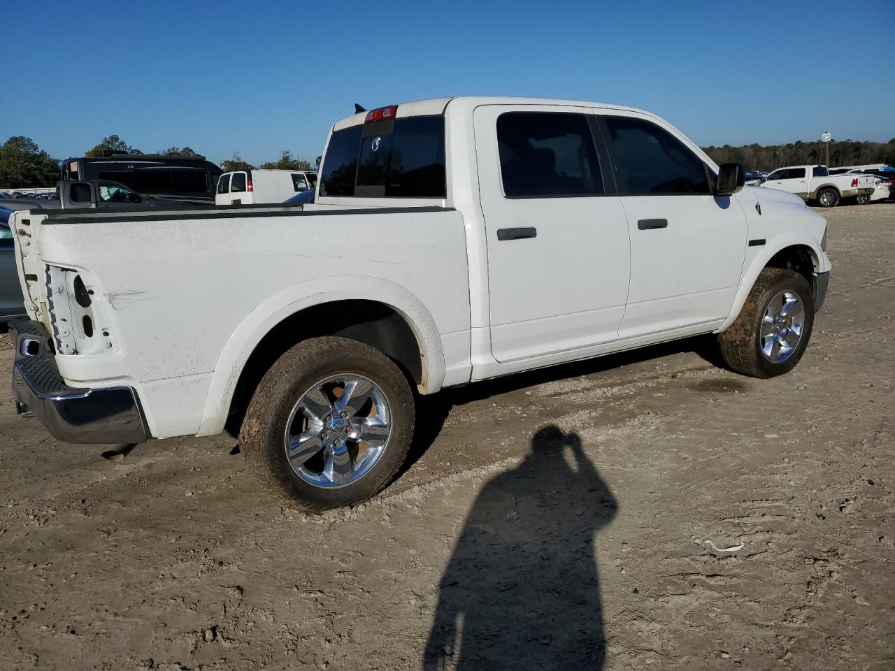 Image 3 of 2015 RAM 1500 SLT 2015 with VIN 1C6RR7LM9FS749078