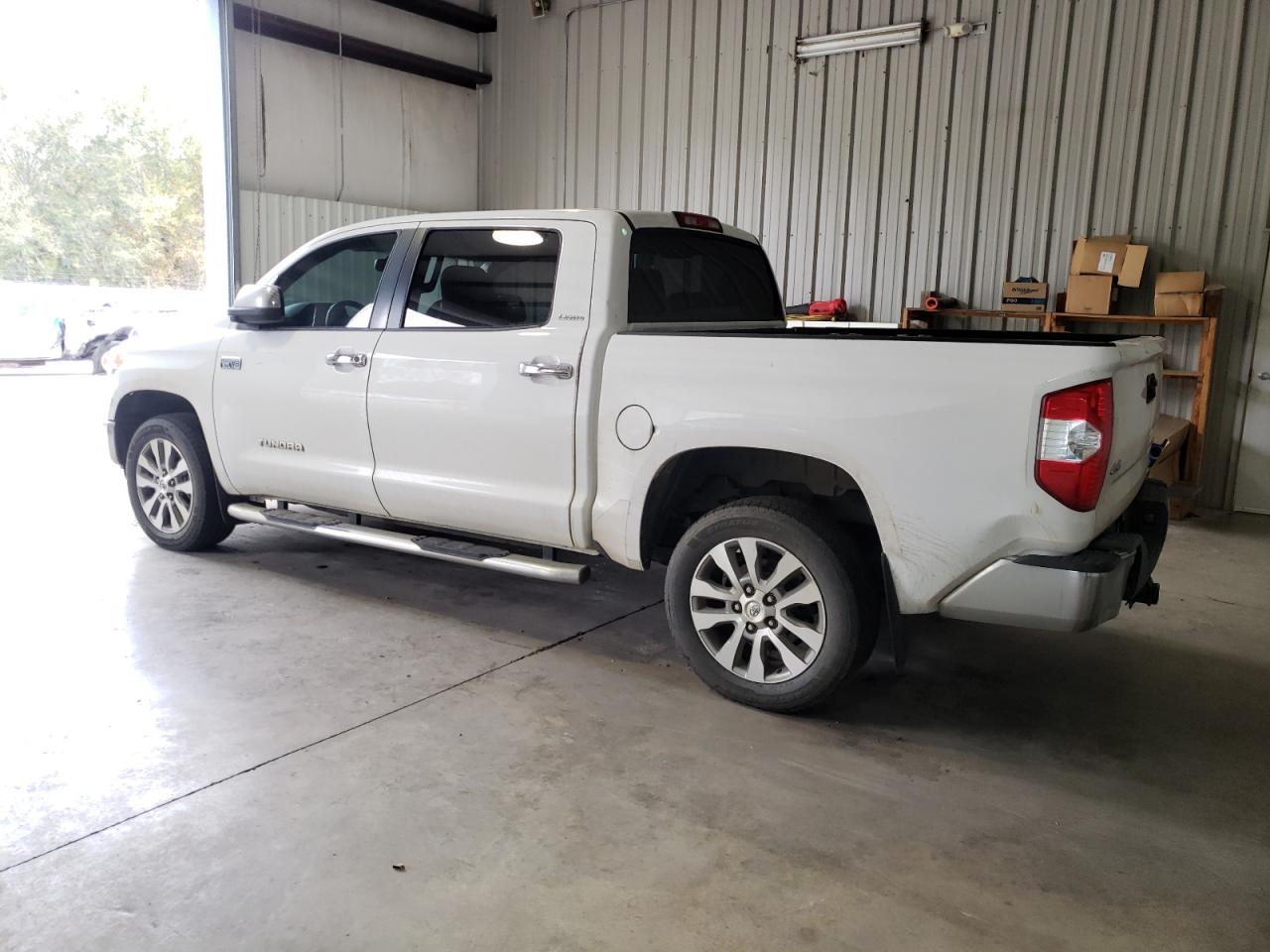 Obraz 2 z 2014 TOYOTA TUNDRA CREWMAX LIMITED 2014 z VIN 5TFHW5F17EX347709