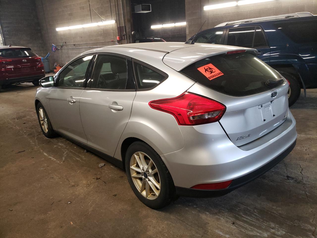 Image 2 of 2015 FORD FOCUS SE 2015 with VIN 1FADP3K21FL277623
