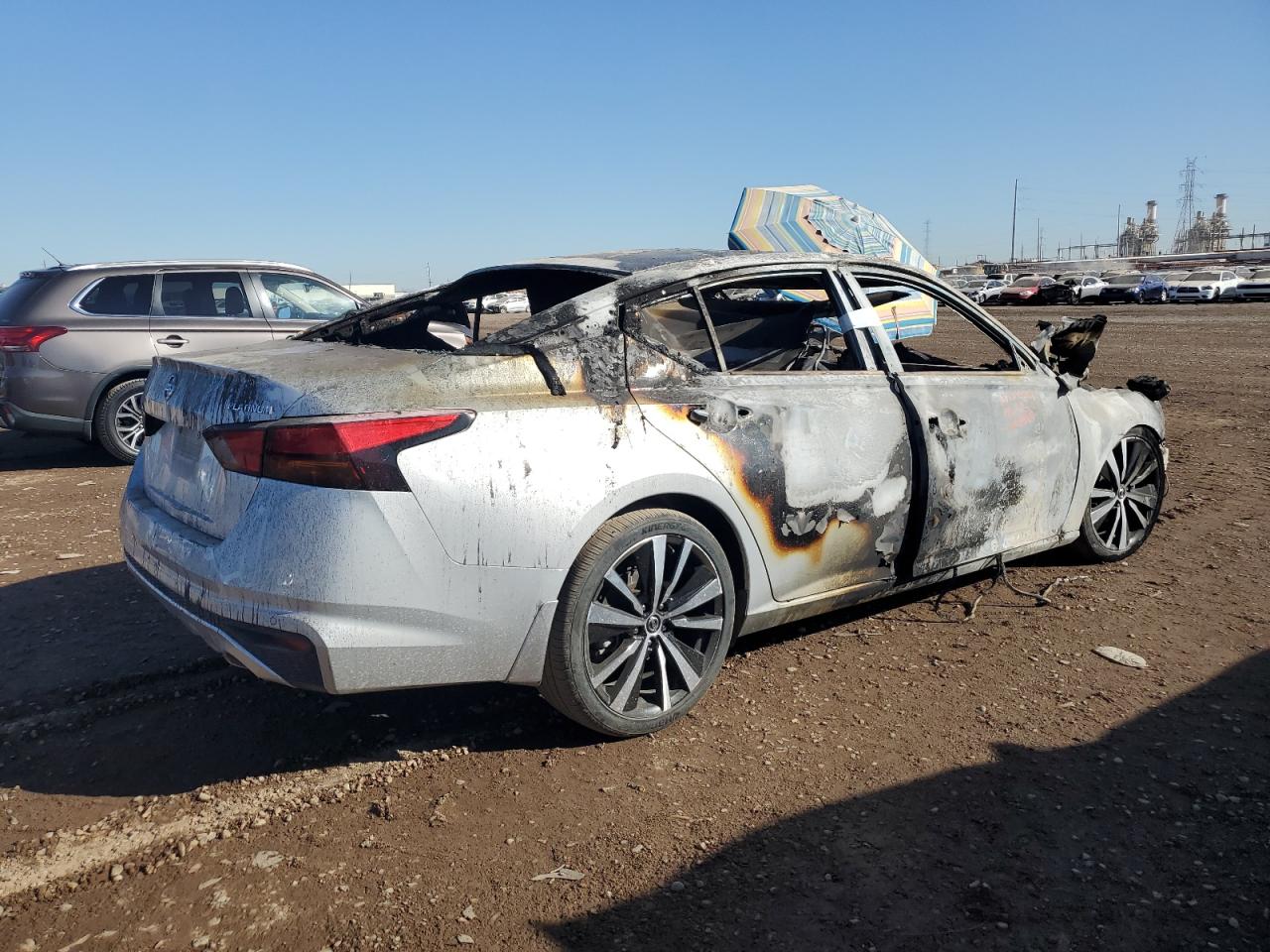Obraz 3 z 2019 NISSAN ALTIMA PLATINUM 2019 z VIN 1N4BL4FV1KC100707