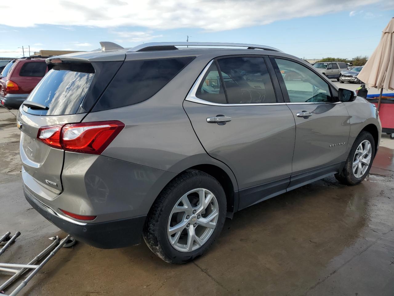 Image 3 of 2018 CHEVROLET EQUINOX PREMIER 2018 with VIN 3GNAXMEV9JL106941