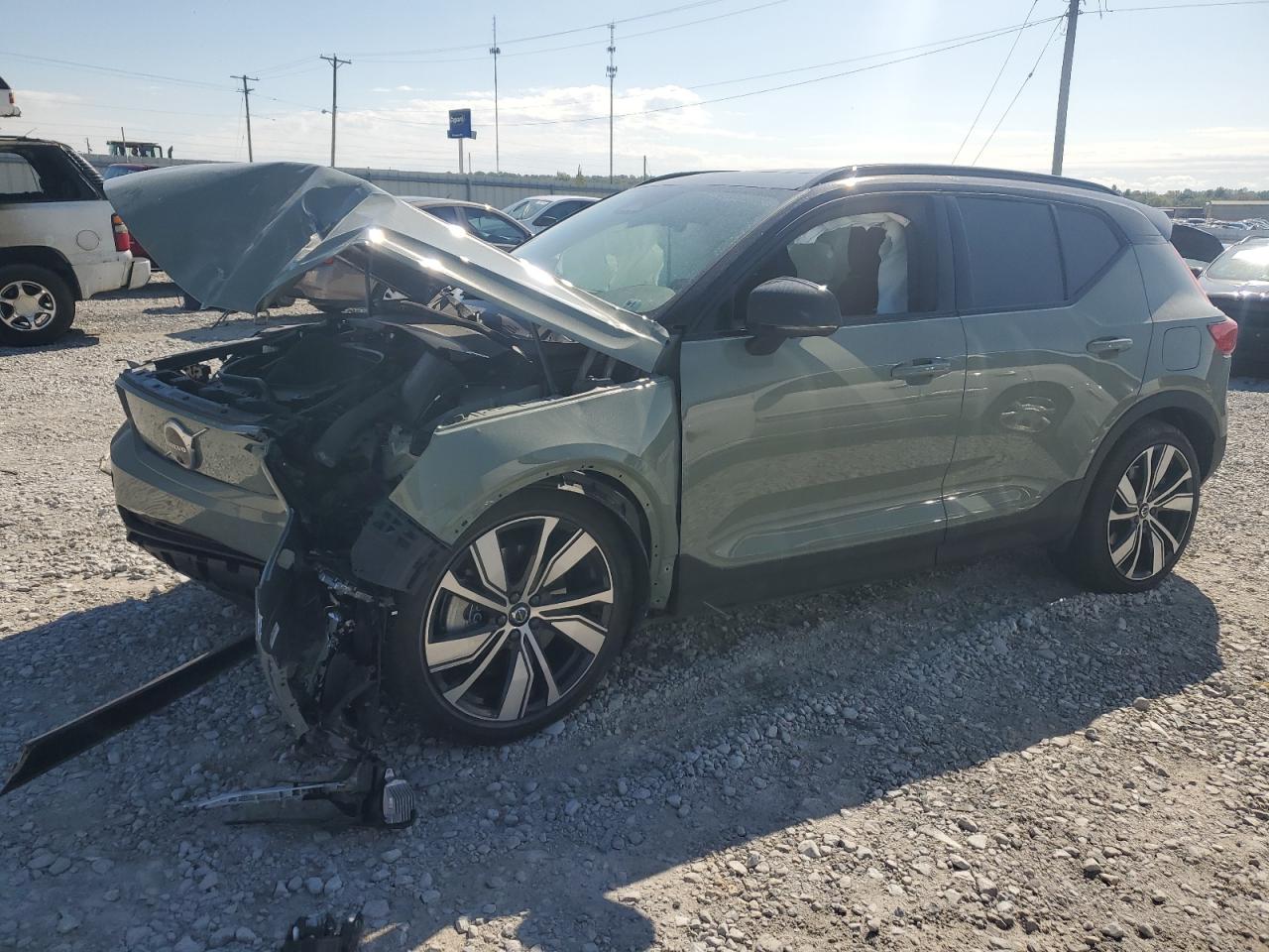 Image 1 of 2022 VOLVO XC40 P8 RECHARGE ULTIMATE 2022 with VIN YV4ED3UB6N2759462