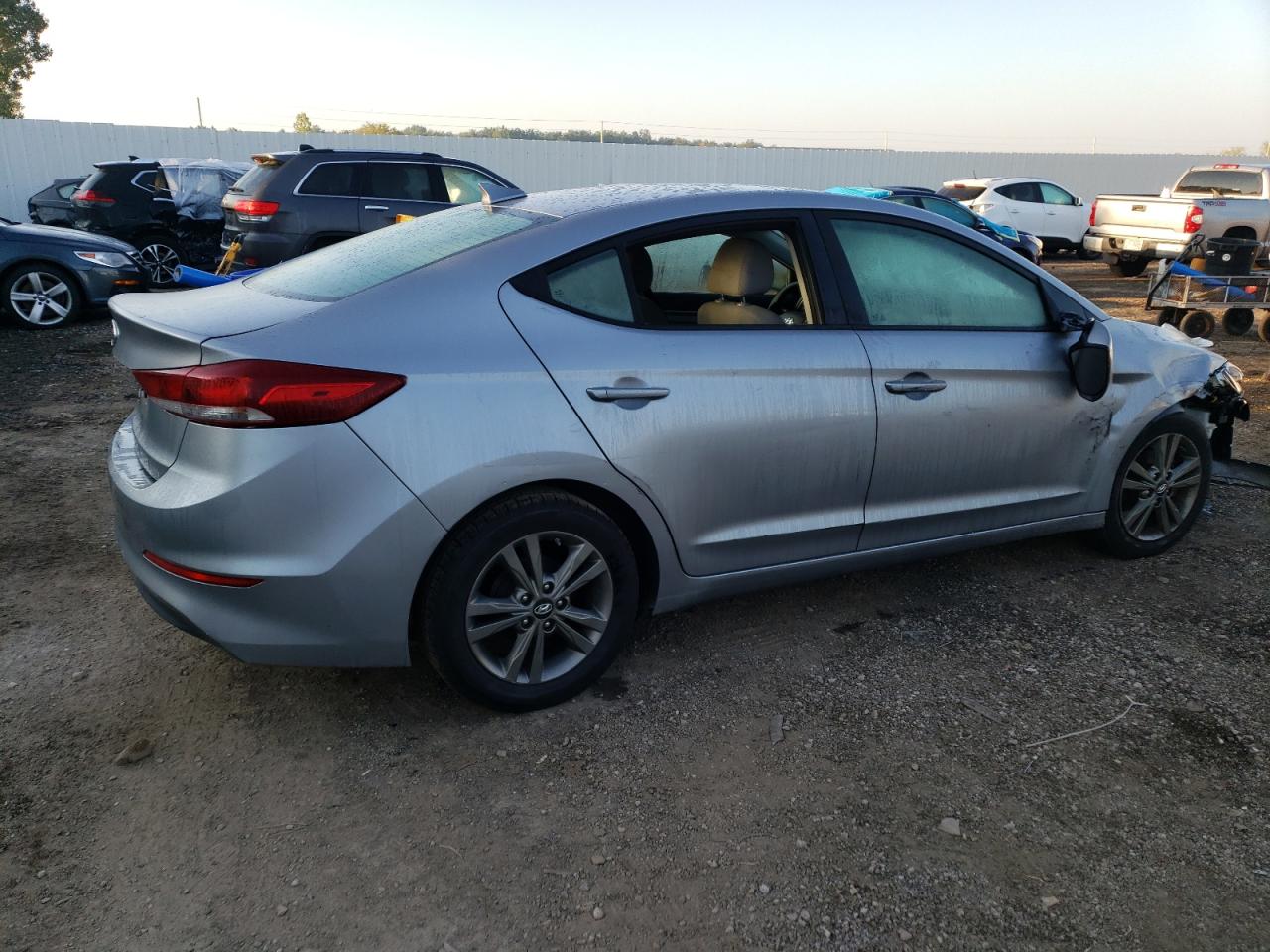 Obraz 3 z 2017 HYUNDAI ELANTRA SE 2017 z VIN 5NPD84LF8HH173930