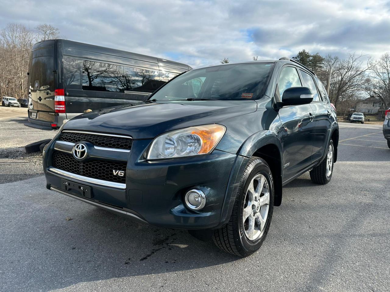 Image 1 of 2010 TOYOTA RAV4 LIMITED 2010 with VIN JTMDK4DV2AD013156