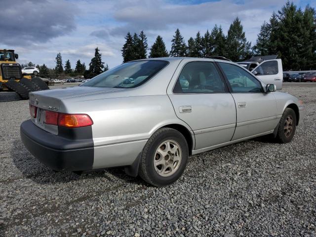 Изображение 3 2000 TOYOTA CAMRY CE 2000 с VIN 4T1BG22K8YU622800