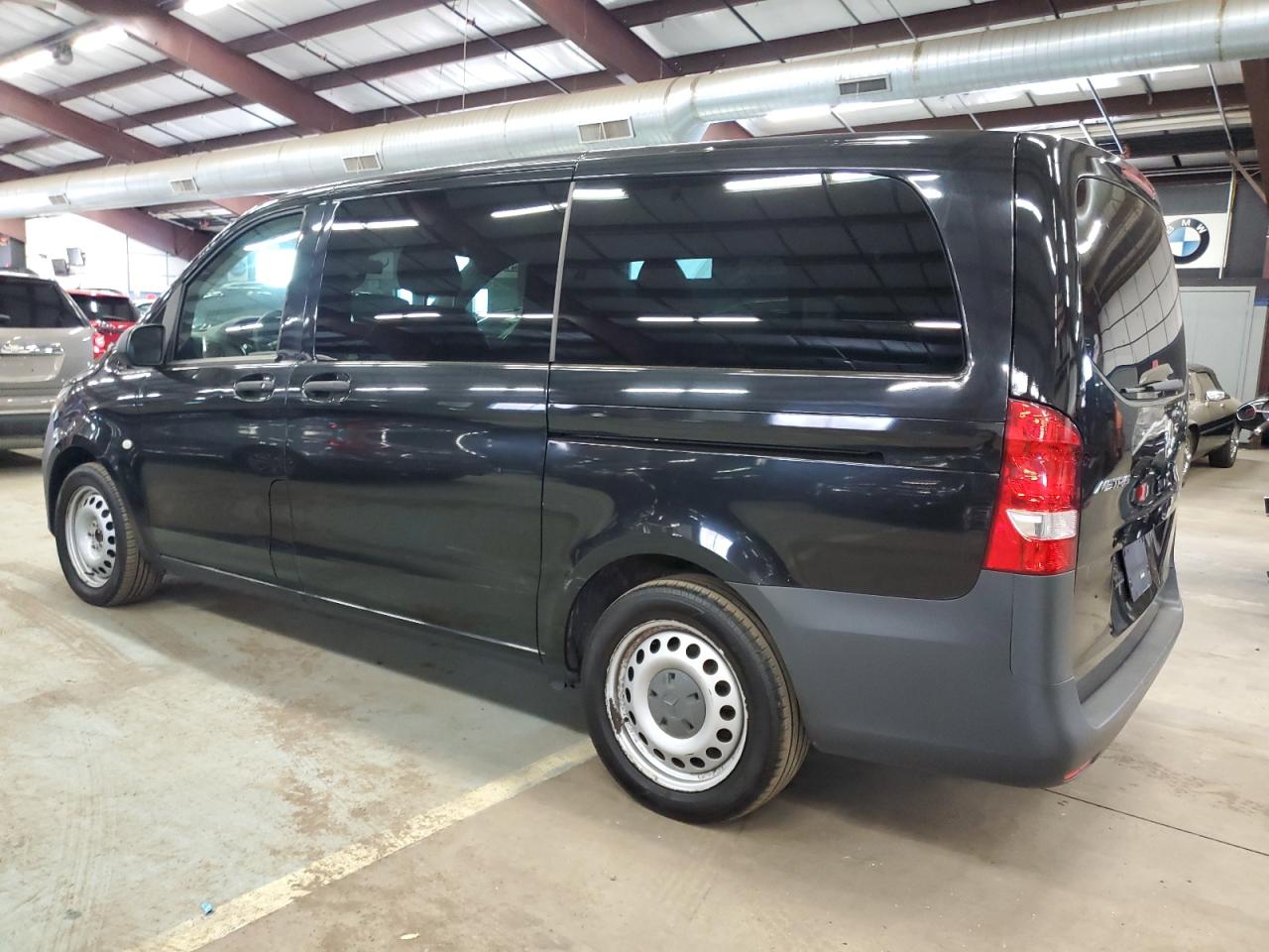 Image 2 of 2018 MERCEDES-BENZ METRIS  2018 with VIN WD4PG2EE1J3355212