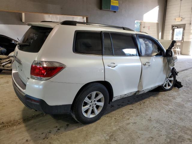 Image 3 of 2013 TOYOTA HIGHLANDER BASE 2013 with VIN 5TDBK3EH3DS202143