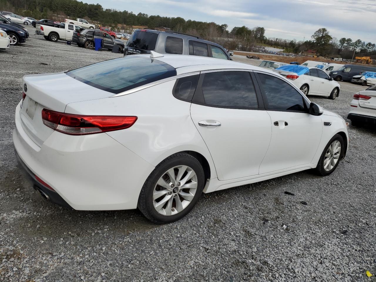 Изображение 3 2016 KIA OPTIMA LX 2016 с VIN 5XXGT4L37GG002646
