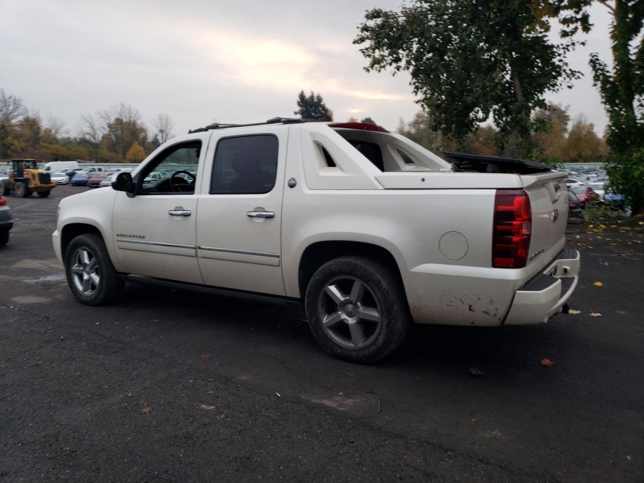Obraz 2 z 2013 CHEVROLET AVALANCHE LTZ 2013 z VIN 3GNTKGE77DG140139